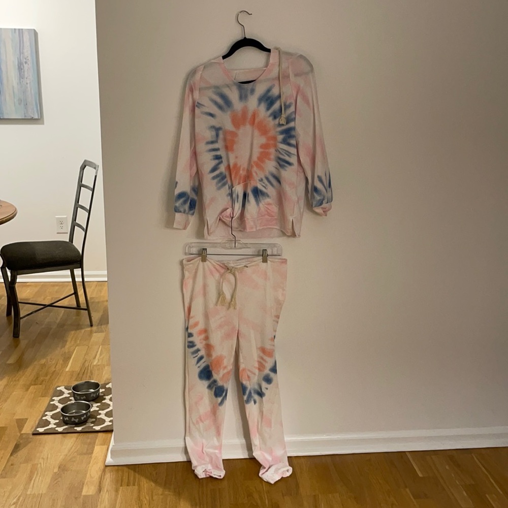 Tie dye sweatsuit